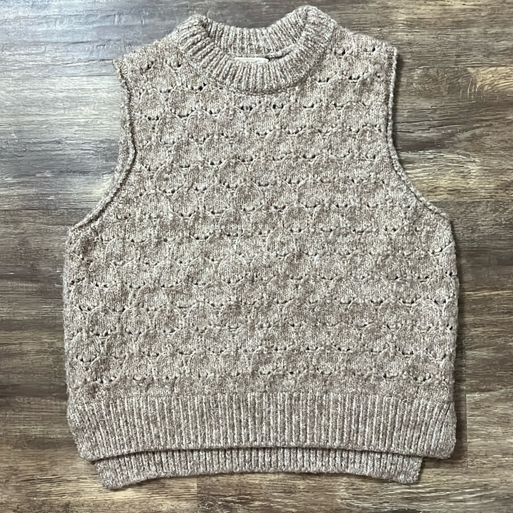 Universal Thread Sweater Vest